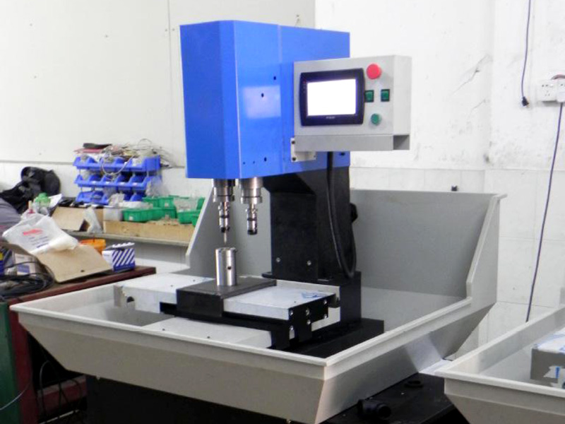 鉆攻機(jī)多少錢一臺(tái)?設(shè)備報(bào)價(jià)!